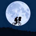 Pop up cinema under the Moon