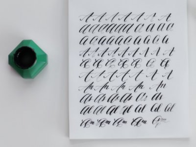 Cleckheaton Library: An Introduction to Calligraphy