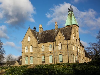 Easter Crafts and Egg Hunt