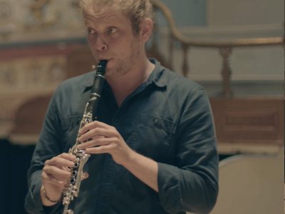 Rae Todd | Clarinet - &Piano Town Hall Sessions