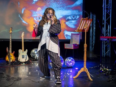 Sarah Jay Hawley – Zen, Drugs ‘n’ Rock ‘n’ Roll