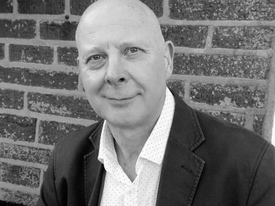 Sunday Sessions - Keith Hutson