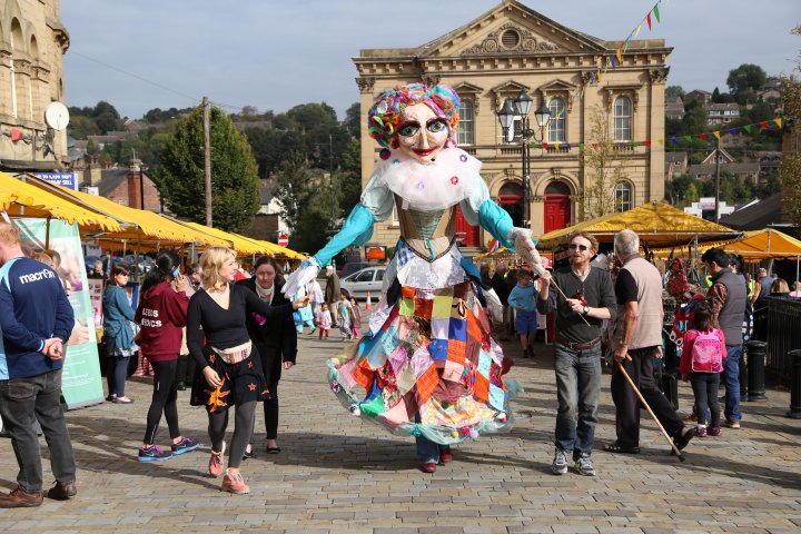Molly Hawkins Puppet at Batley Festival 2014