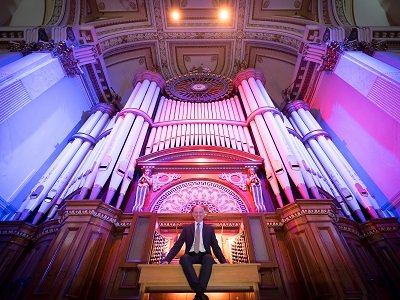 Lunchtime organ concerts go online