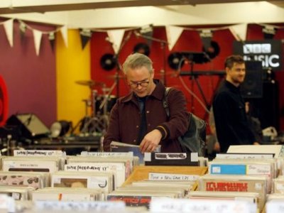 Vinyl Tap celebrates Record Store Day - Examiner article