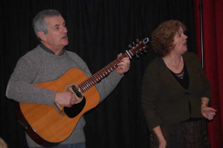 Singing at the Exeter Folk & Acoustic Music Club, Ley Arms, Kenn