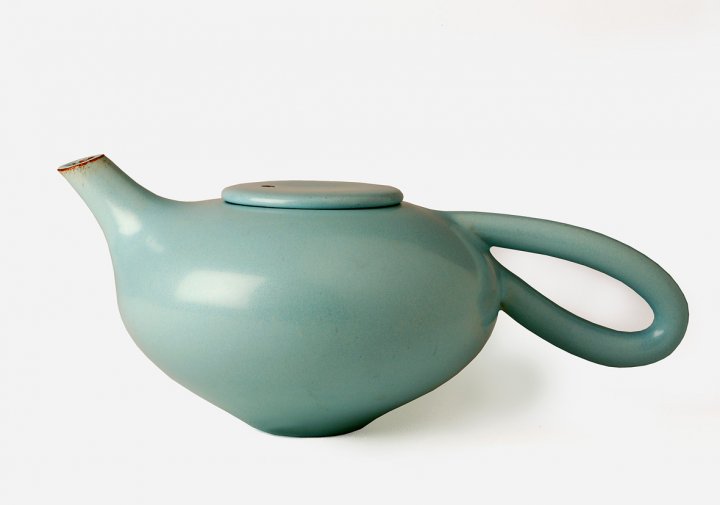 Blue teapot 